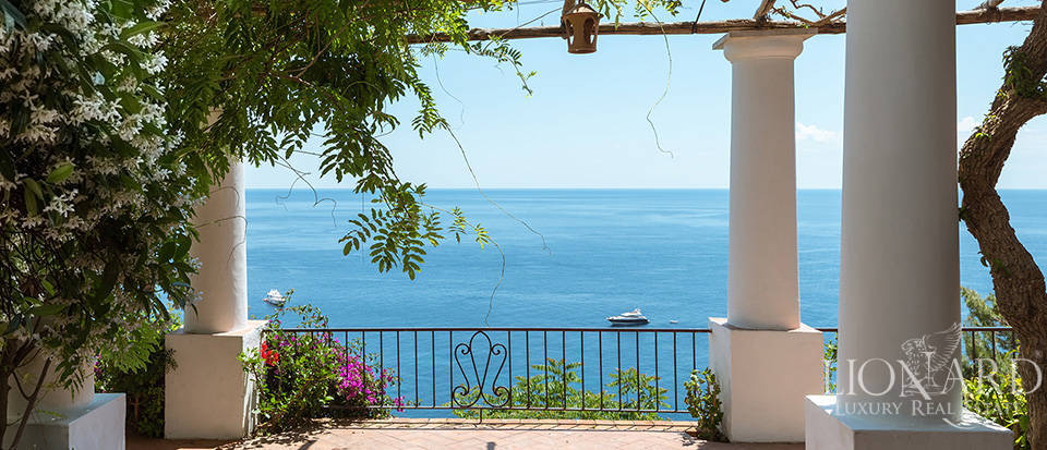 Décor Inspiration: A magical villa in Capri