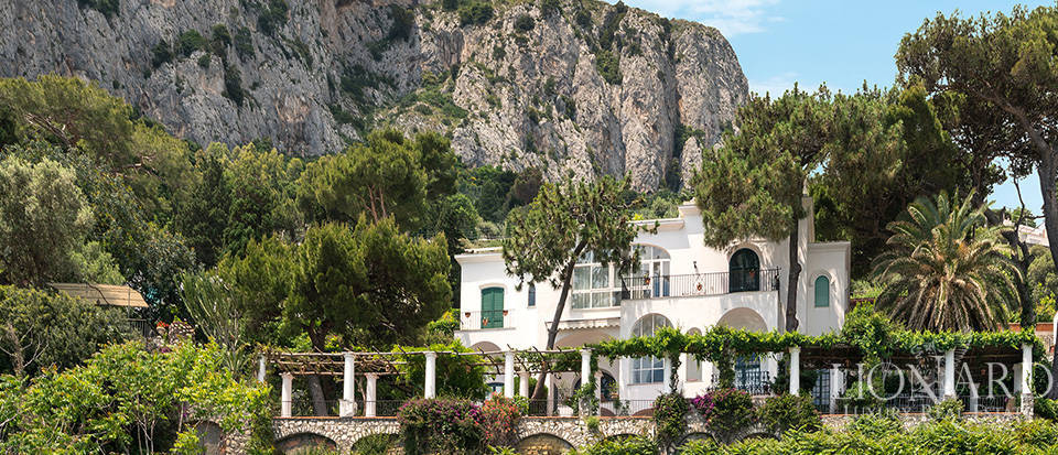 Décor Inspiration: A magical villa in Capri