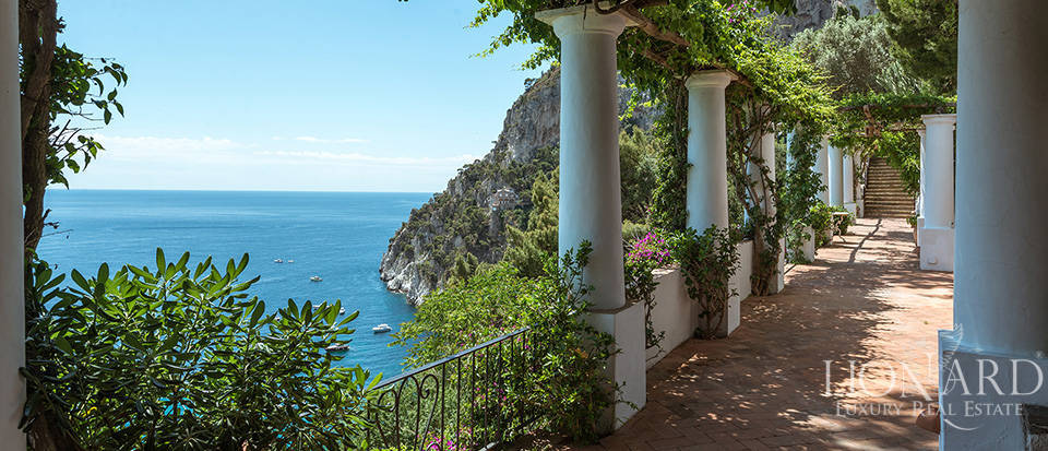 Décor Inspiration: A magical villa in Capri