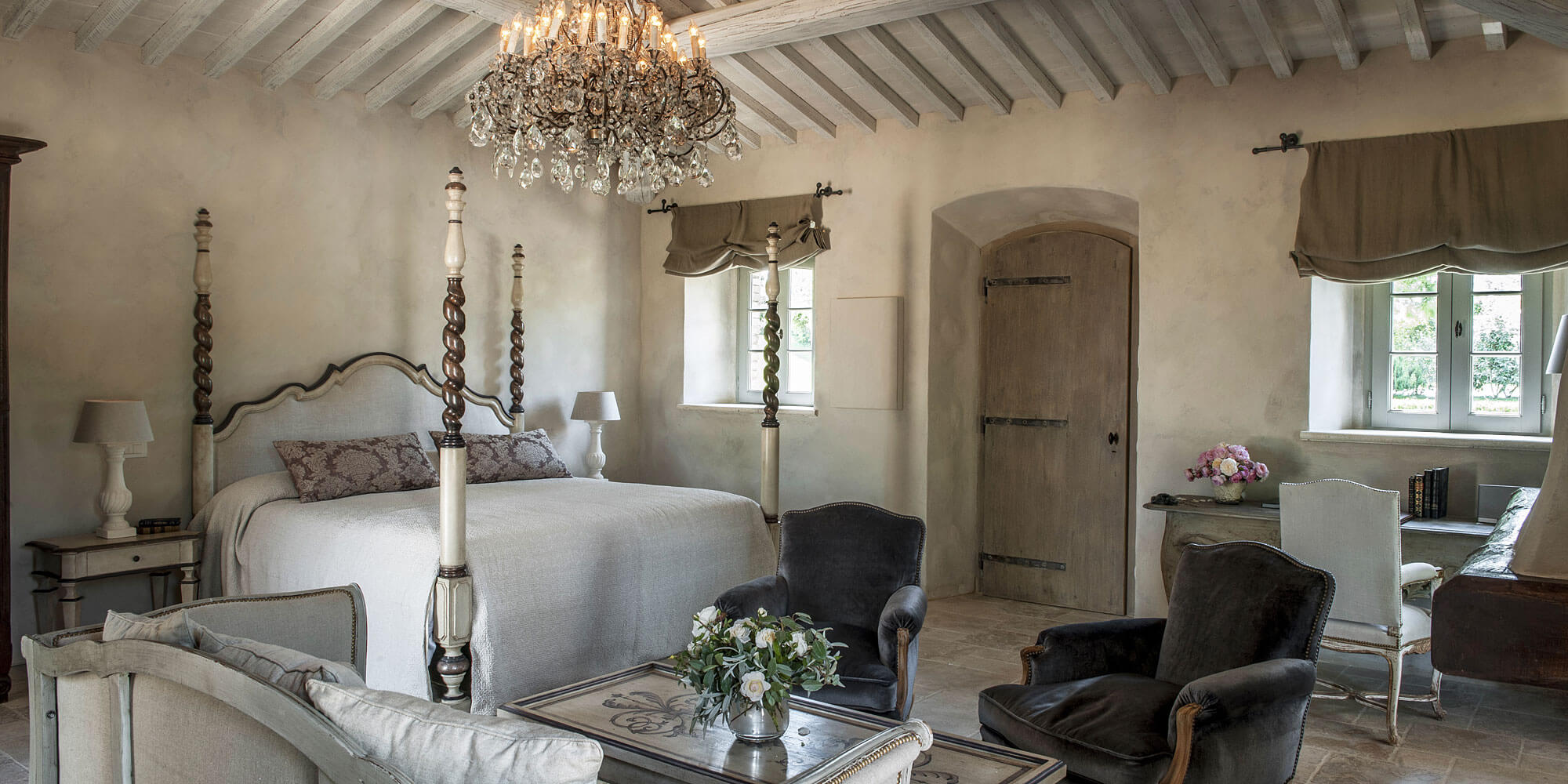 Décor Inspiration | A Beautifully Restored 13th Century Tuscan Villa