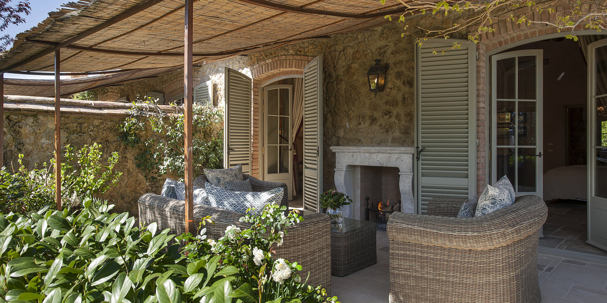 Décor Inspiration | A Beautifully Restored 13th Century Tuscan Villa