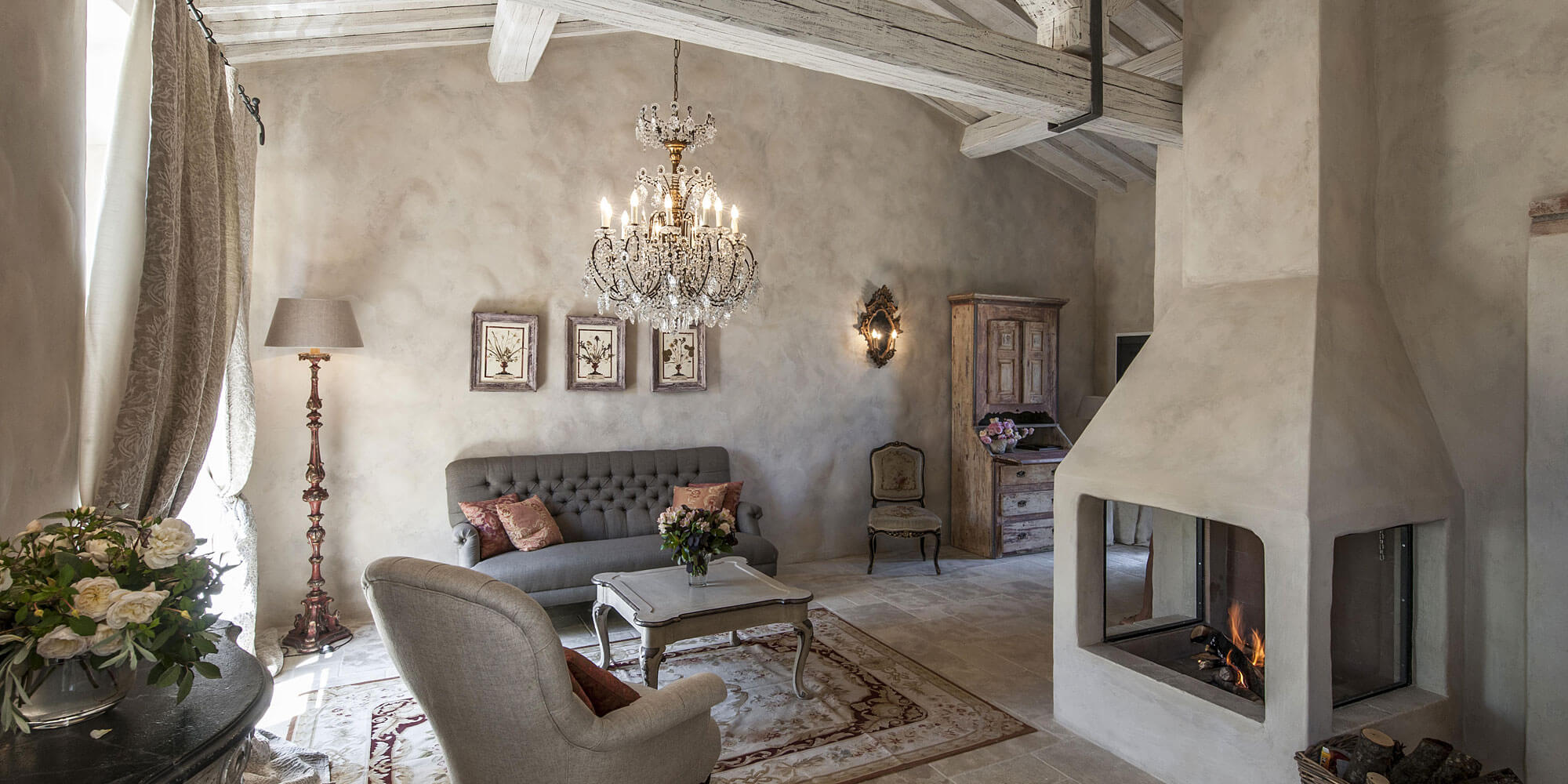 Décor Inspiration | A Beautifully Restored 13th Century Tuscan Villa