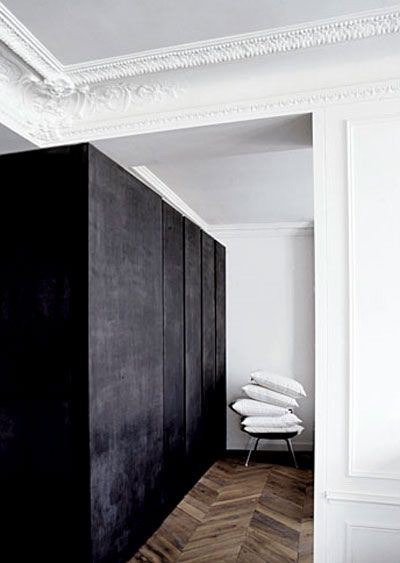 {décor inspiration: black, white & ballgowns}