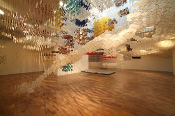 Gas Giant by Jacob Hashimoto : This Is Glamorous