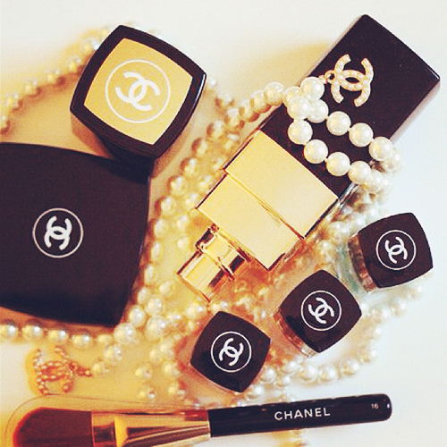 From Instagram : 10 Images of Chanel Inspiration with @chanelblanc