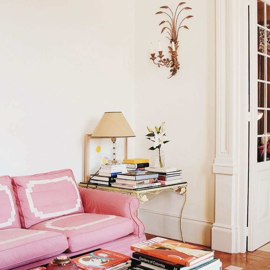 Décor Inspiration: Touches of Pink