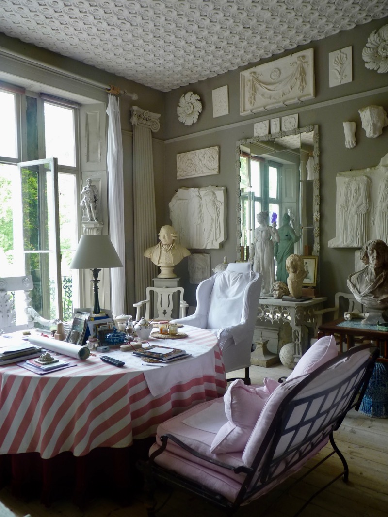 Décor Inspiration | At Home With: Master Plaster Caster, Peter Hone, Notting Hill