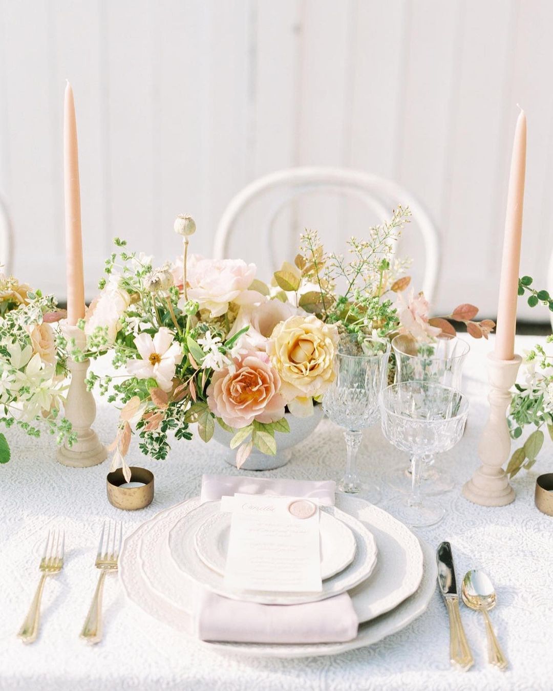 Design | Beautiful Tabletop Inspiration for the Easter Long Weekend