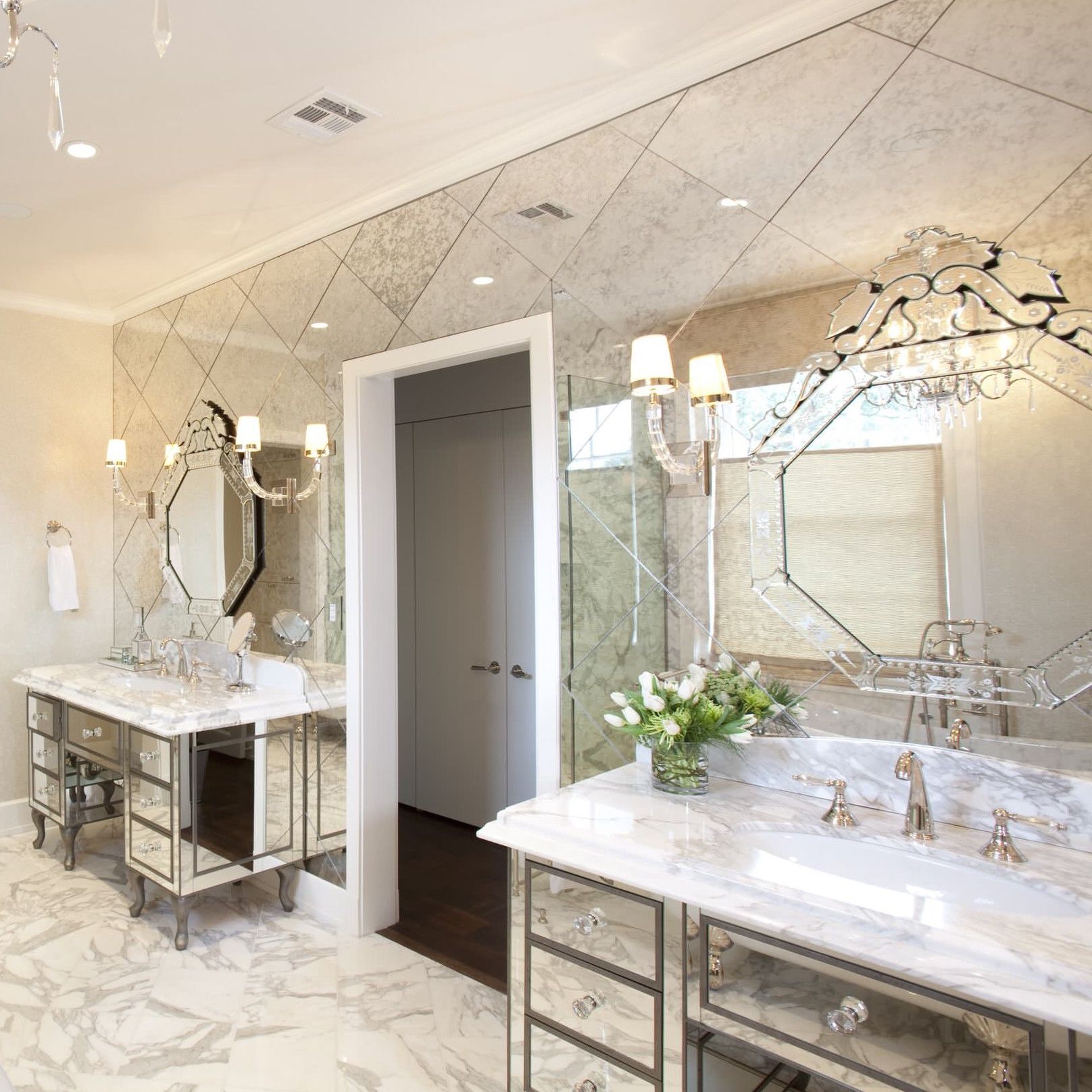 At Home | Décor Inspiration: Perfectly Pretty Powder Rooms