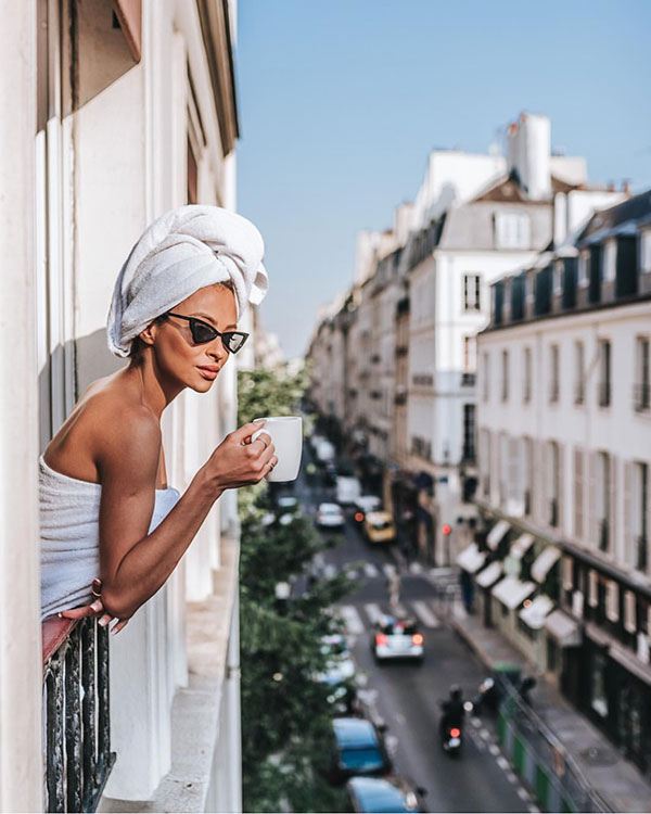 Weekday Wanderlust: Touristy Shots of Paris that Are Still Chic
