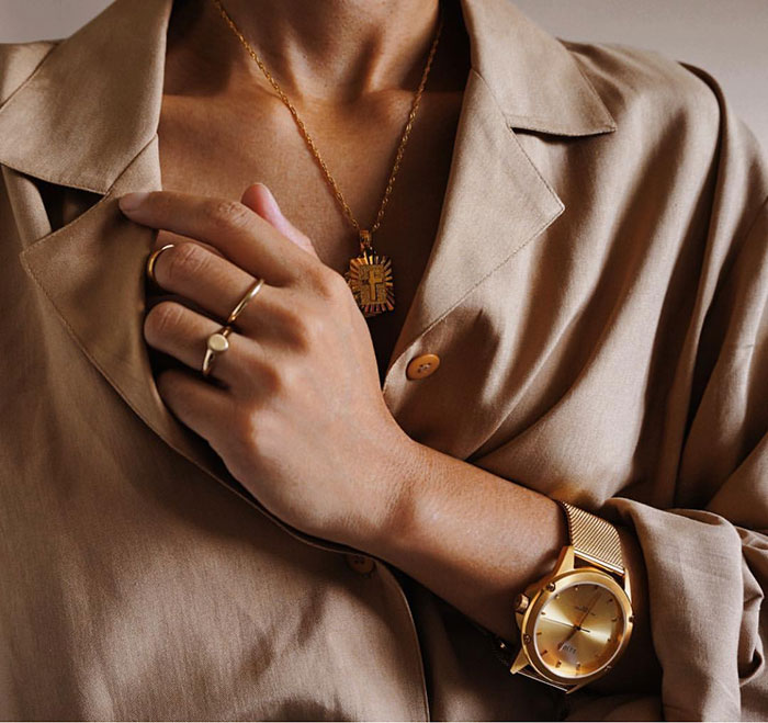 Style Inspiration: How to Wear Delicate Gold Jewellery