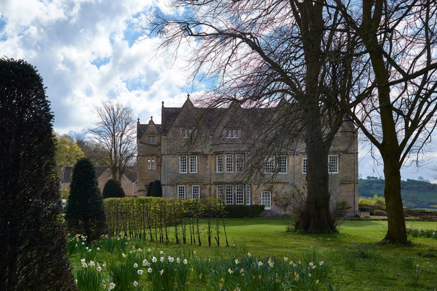 A 16th Century Family Manor in the Cotswolds by Sims Hilditch
