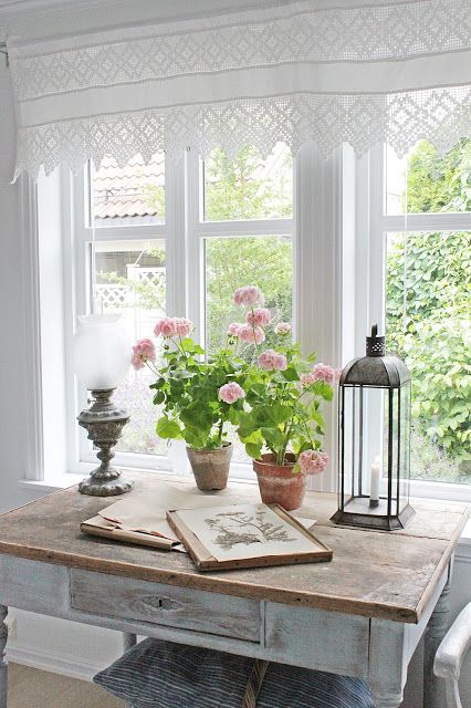 At Home | Décor Inspiration: Falling in Love with Geraniums