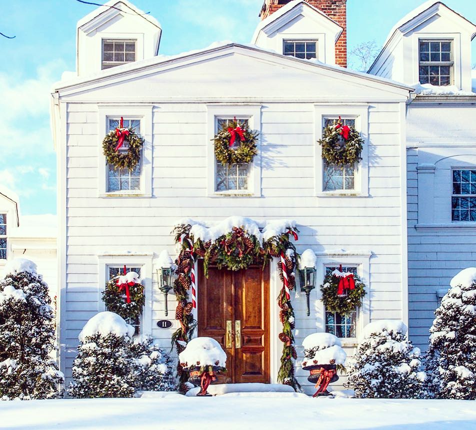 Deck the Halls: Happy December & Holiday Inspiration 2021