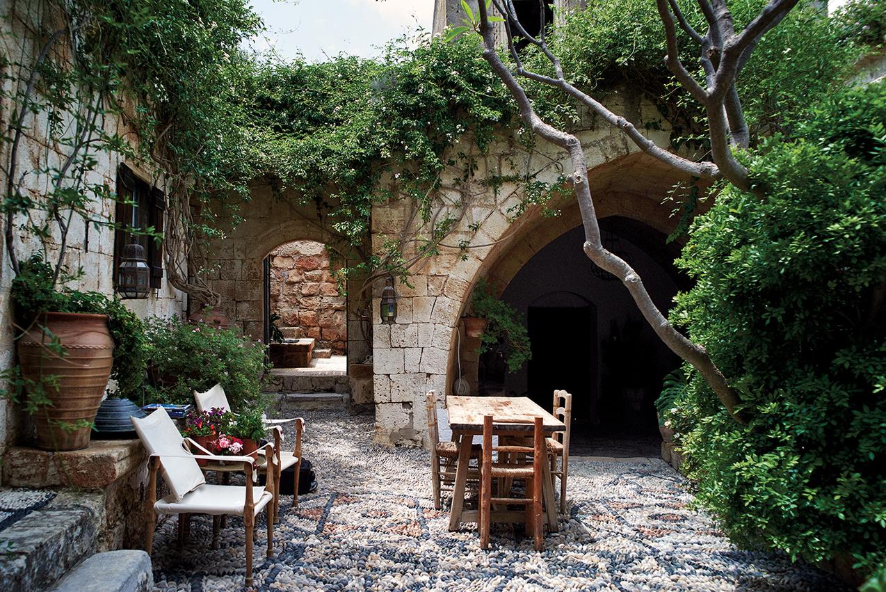 Décor Inspiration | Jasper Conran's Holiday Home on Rhodes, Greece