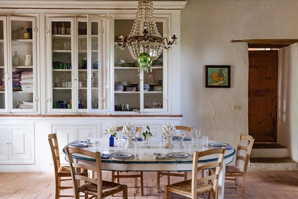 Weekday Wanderlust | Places: Villa Arniano, Interior Designer Camilla Guinness’s House in the Tuscan Hills