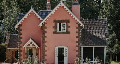 Décor Inspiration | Charlotte’s Folly: A Fairytale Cottage in Shropshire Decorated by Emma Ainscough
