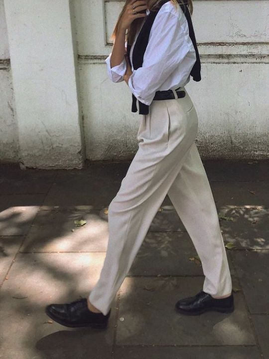 Style File | Mini Trend: A White Top with Cream-Coloured Trousers